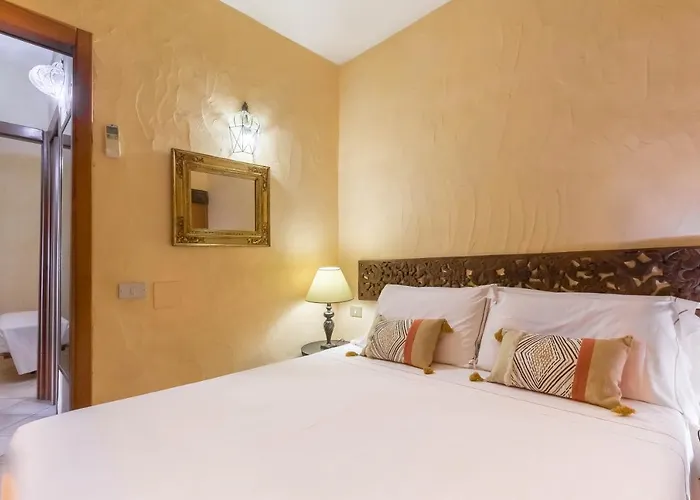 Luna Bay Retreat Con Vista Sulla Baia Di Porto Luna A 2 Km Da Будинок відпочинку