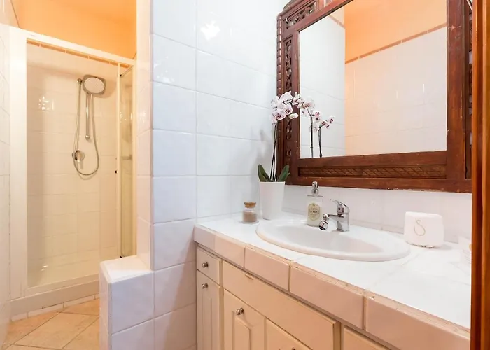 Luna Bay Retreat Con Vista Sulla Baia Di Porto Luna A 2 Km Da Віллазімьюс