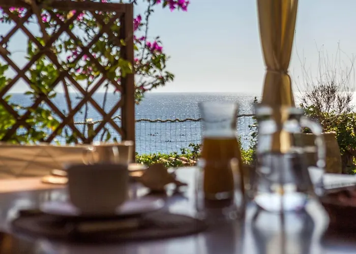 Luna Bay Retreat Con Vista Sulla Baia Di Porto Luna A 2 Km Da Prázdninový dům *