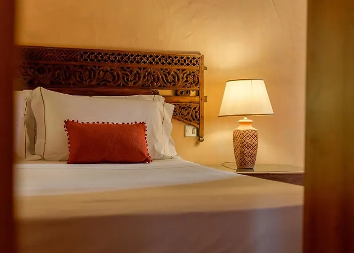 Luna Bay Retreat Con Vista Sulla Baia Di Porto Luna A 2 Km Da Будинок відпочинку