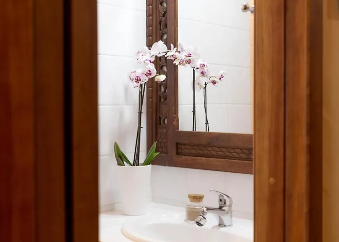 Будинок відпочинку Luna Bay Retreat Con Vista Sulla Baia Di Porto Luna A 2 Km Da Віллазімьюс